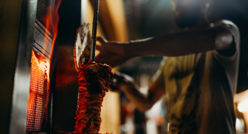 Allarme Intossicazione Alimentare in Turchia: Oltre 600 Casi da Kebab Contaminato